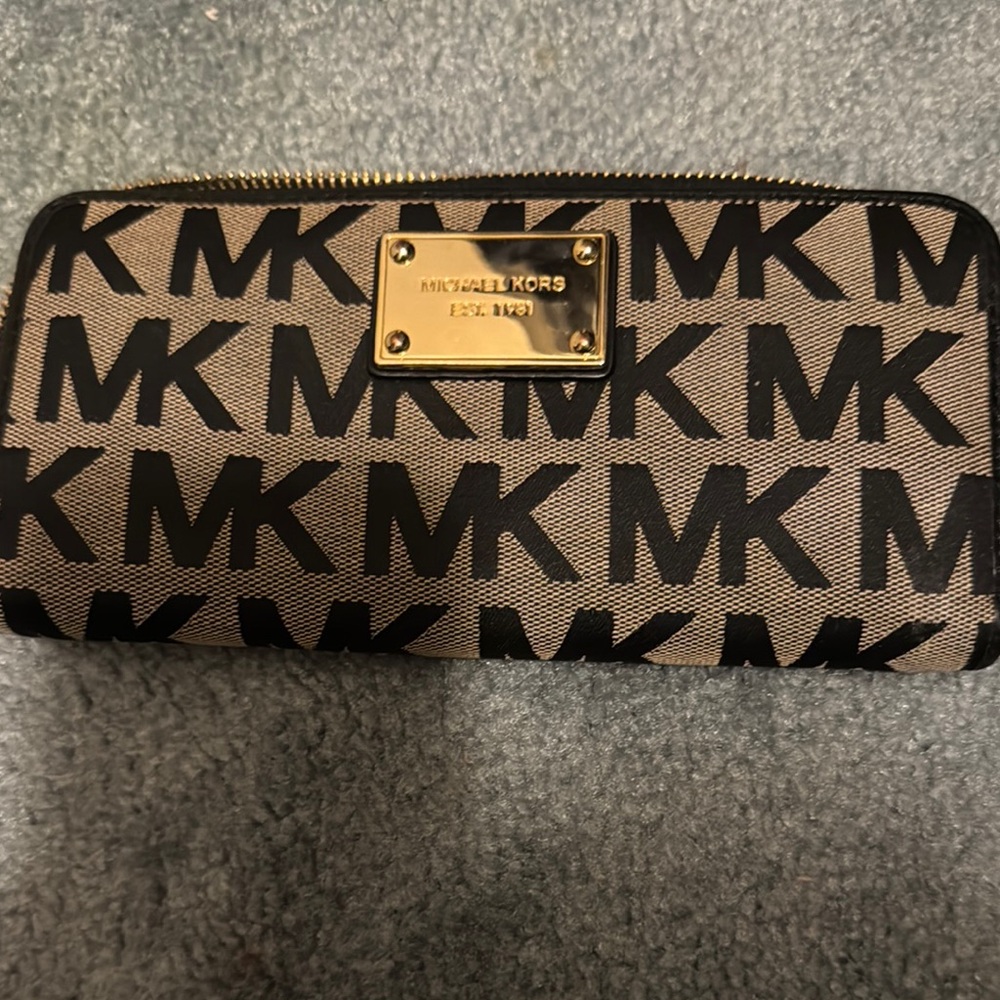 Michael Kors Black and Gray Wallet
